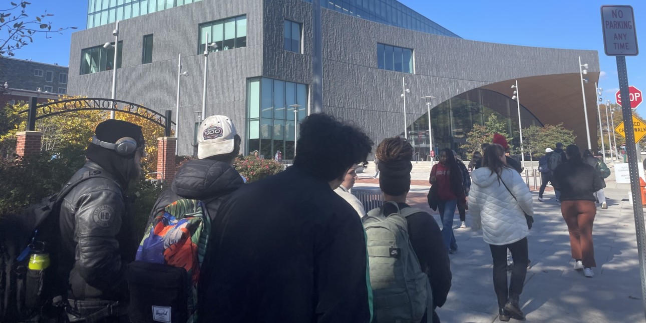 Youth touring Temple campus